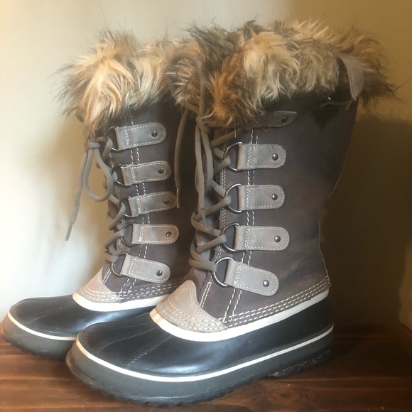 Sorel Joan of Arctic boots - Picture 1 of 4